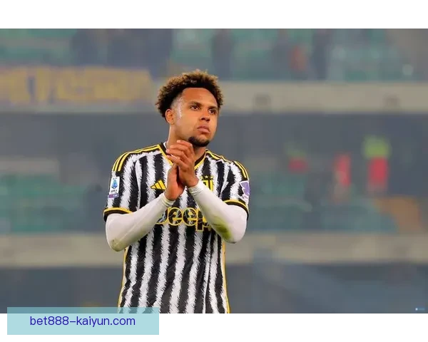 麦肯尼传球能力持续提升，成为球队中场的关键一环