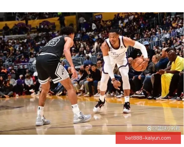 亨利关键进球状态回暖，助球队冲击更高排名