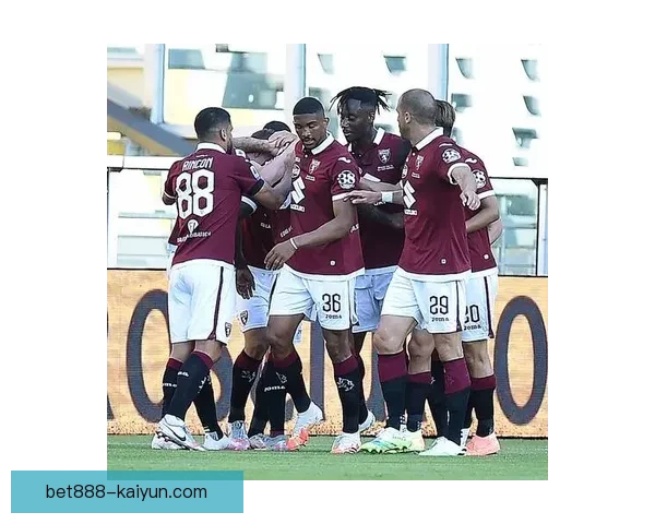 拉什福德边路配合状态回暖，助球队持续提升进攻威胁